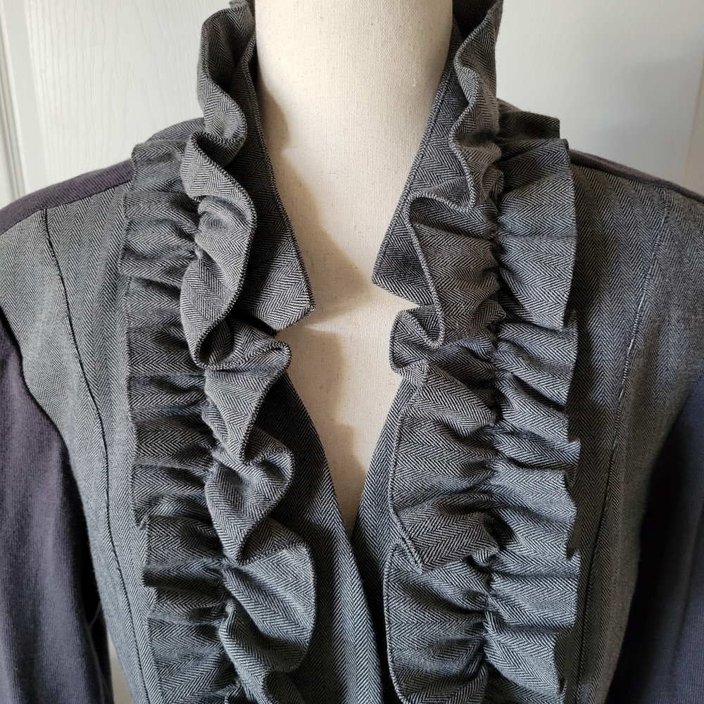 Calessa Gray Ruffled Unique Blazer Sz M